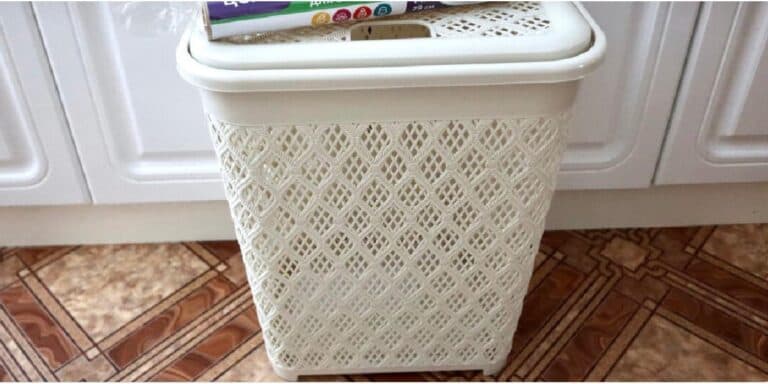 Взяла пластиковий кошик для білизни та одразу переробила. Ділюся покроковою інструкцією