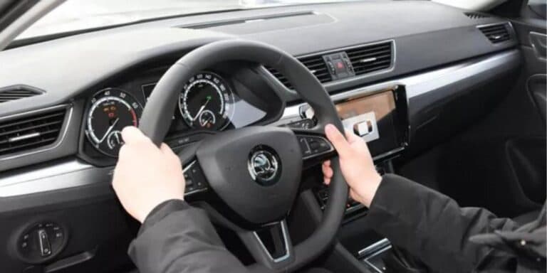 В авто є одна кнопка, яку часто водії ігнорують, і дарма. Її використання суттєво покращує життя