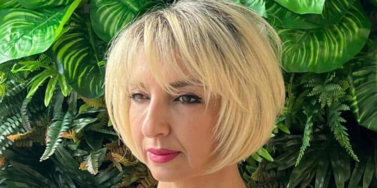 Як стригти та в який колір фарбувати волосся після 50: поради, які допоможуть виглядати молодше
