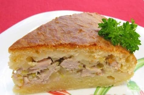 Найпростіший пиріг з м’ясом на швидку руку