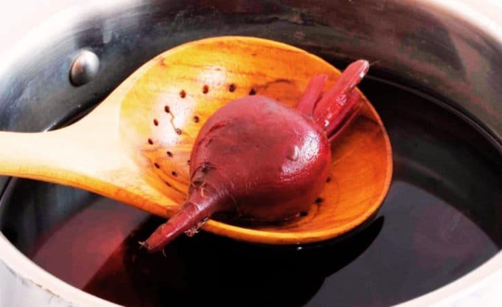 Декілька хвилин і готово!  Розповідаю про найшвидший спосіб зварити буряк