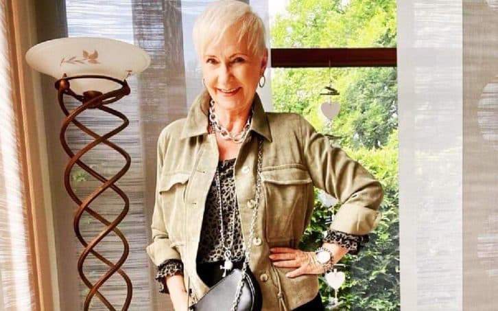 Такі речі повинні бути в гардеробі кожної жінки, що поважає себе 60+, і носити їх потрібно без забобонів і страхів.