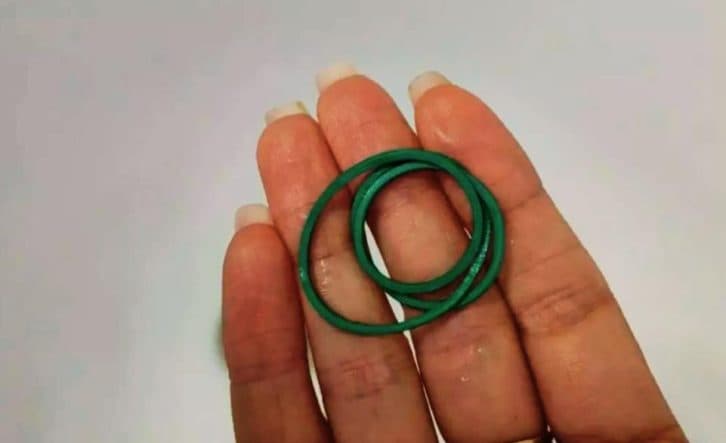 Тільки недосвідчена господиня не використовує канцелярську гумку у побуті. Виявляється, незамінна річ