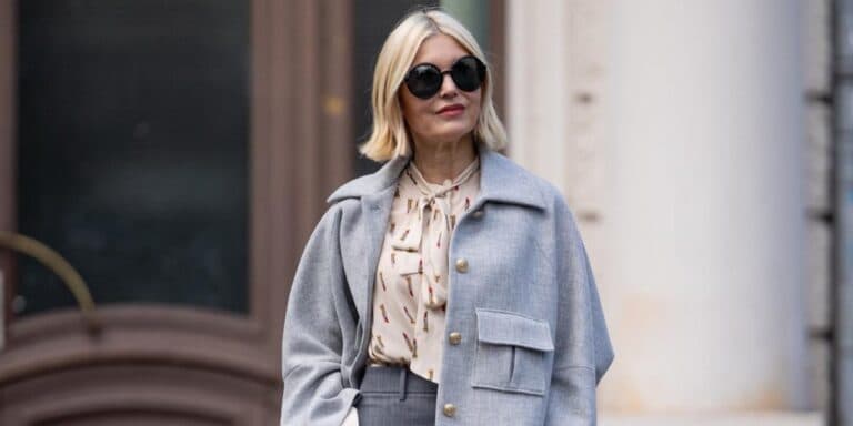 13 речей для жінок 50+, які допоможуть стильно виглядати навіть у холод