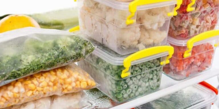 Скільки насправді можна зберігати продукти в морозилці: повний список термінів на кожен день