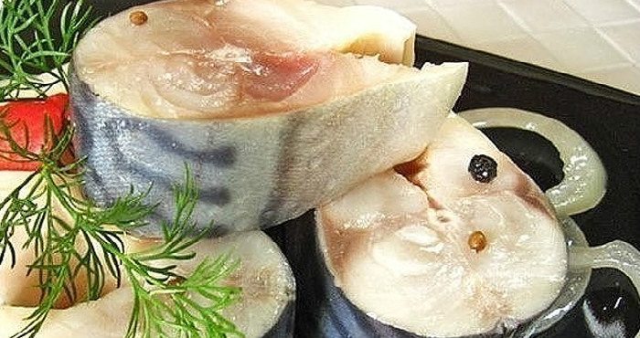 Шикарний маринад для скумбрії: за смаком виходить не гірше червоної риби
