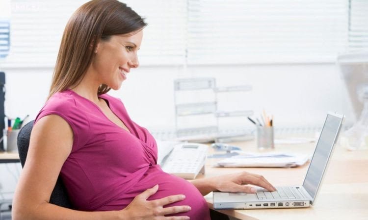 Які права є у вагітної жінки на роботі