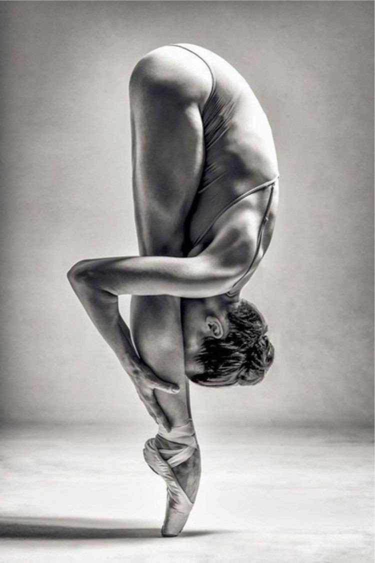 Ціна досконалості: 15 фото, які доводять, що балет не для слабаків!
