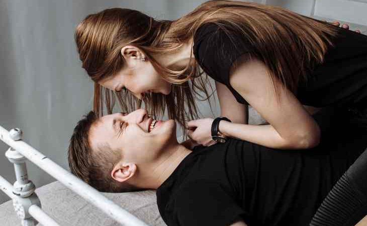 7 ознак того, що жінка робить з чоловіка підкаблучника