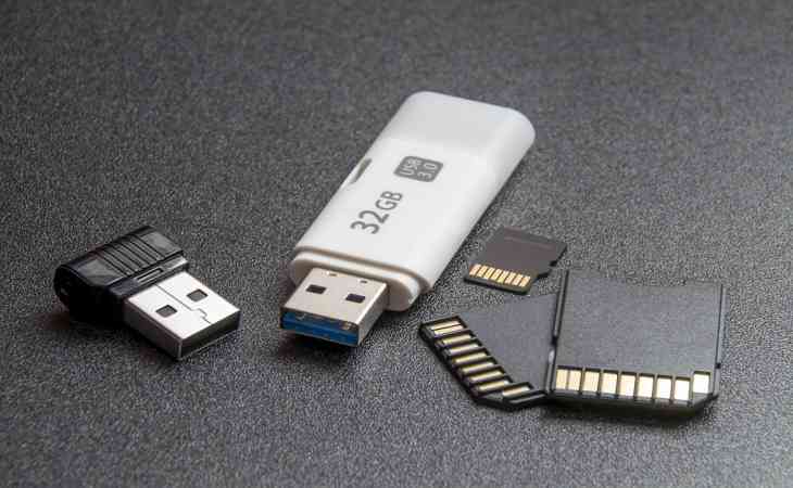 Создатель USB рассказал, почему штекер никогда не попадает в разъем с первого раза